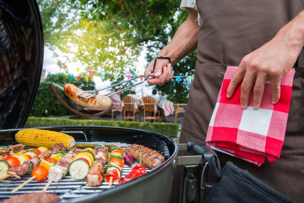 How to Organize a Corporate Barbeque like a Pro?