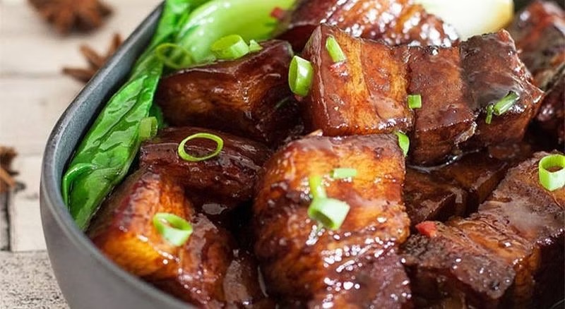 Pork Delights: Perfect Catering Options for Large Gatherings